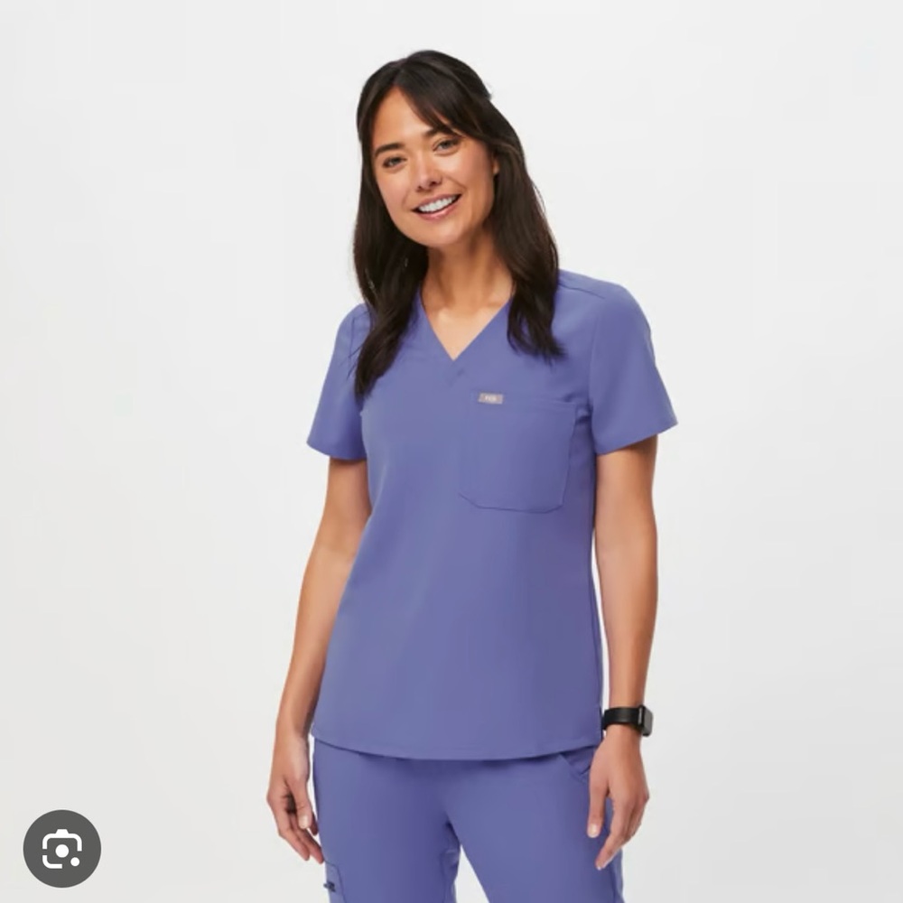 Figs Blueberry Catarina One-Pocket Scrub Top